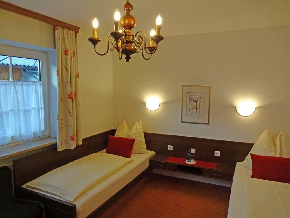 Hotel Schlair Kremsmünster Buitenkant foto